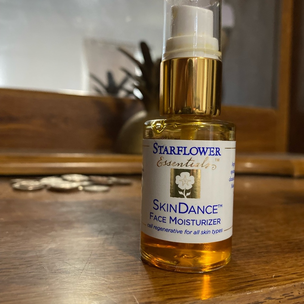SkinDance Face Moisturizer - Gold